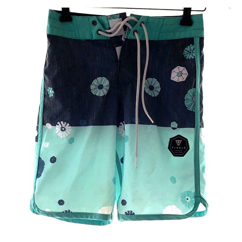Boys 22 waist cool Vissla boardshorts